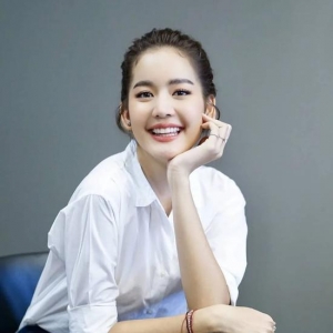 泰剧一线小花的穿搭 征服百万网友